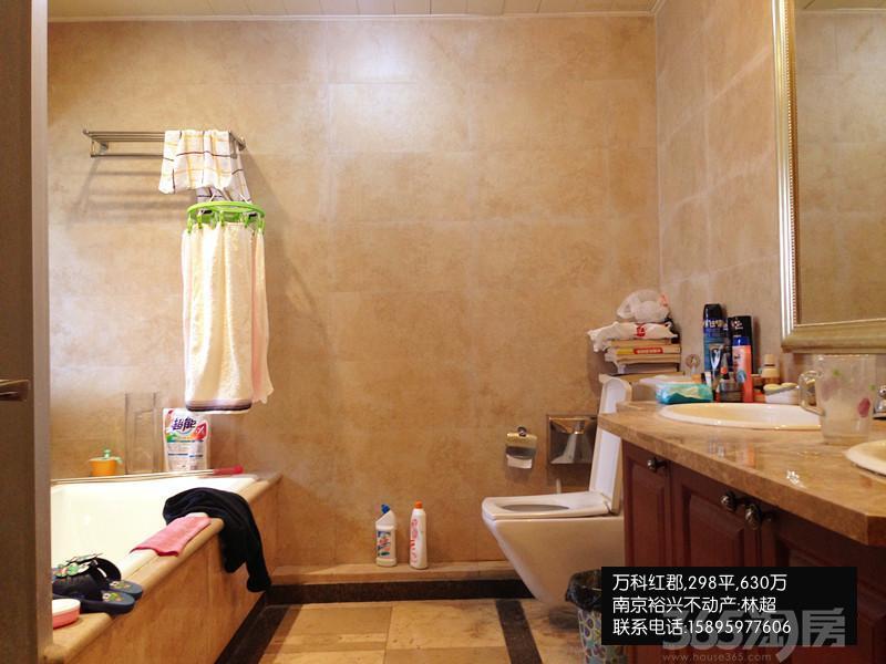 【城中叠墅 豪华装修 地暖 中央空调 地铁口 产