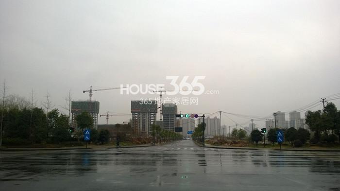 顺发恒园周边配套——项目南侧萧山宝龙城市广场