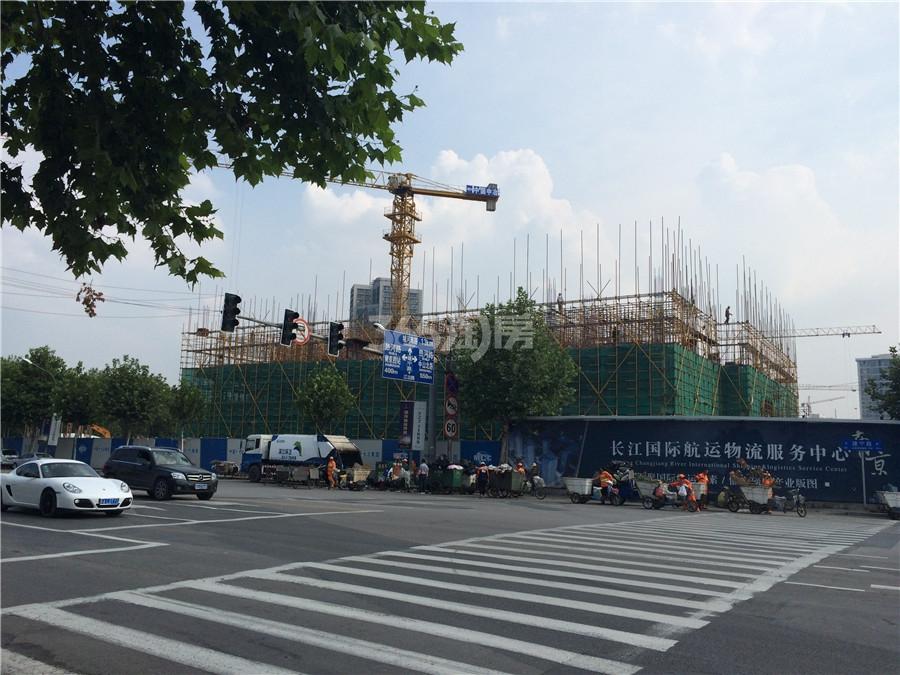 南京证大大拇指广场施工实景图（8.27）