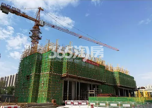 中国铁建西派国际施工进度图（2017.6）9#楼地上30层，2层完成