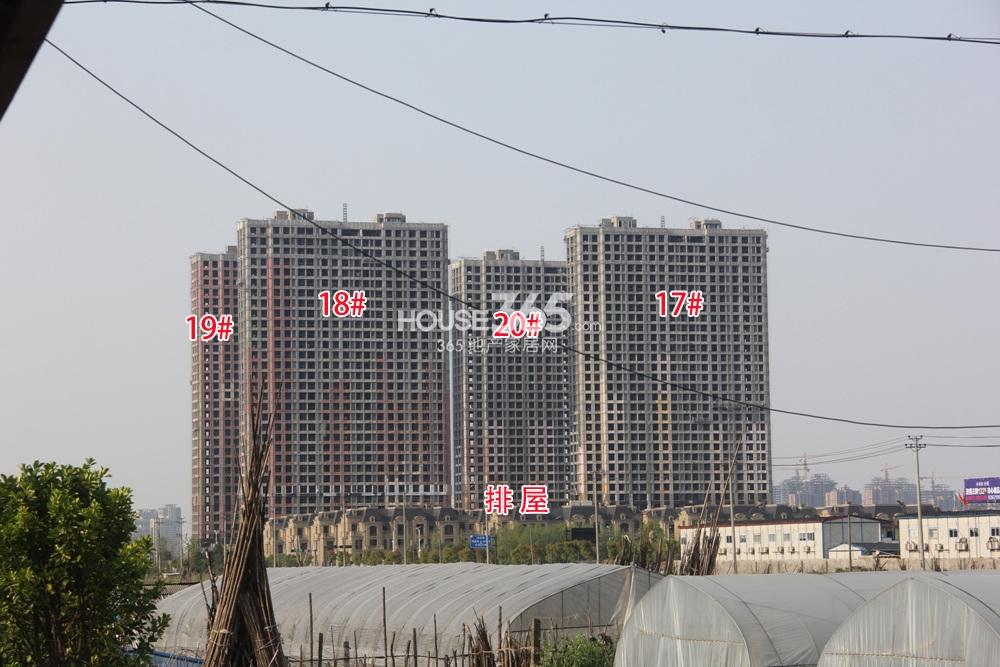 顺发恒园17-20号楼和排屋施工实景图 2015年4月摄